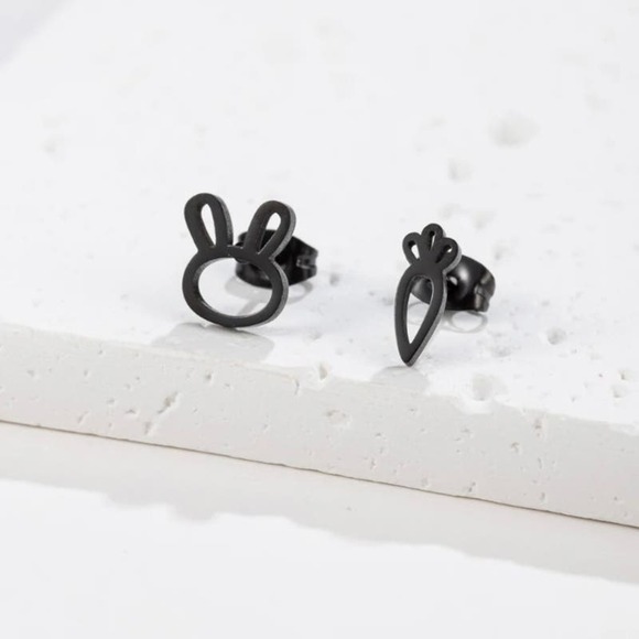 Black Mismatched Easter Bunny Rabbit and Carrot Earrings - Picture 1 of 7